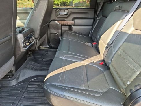 Used 2022 GMC Sierra 2500 Denali AWD/4WD image 19