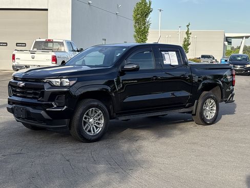 Used 2025 Chevrolet Colorado LT w/ Advanced Trailering Package image 5
