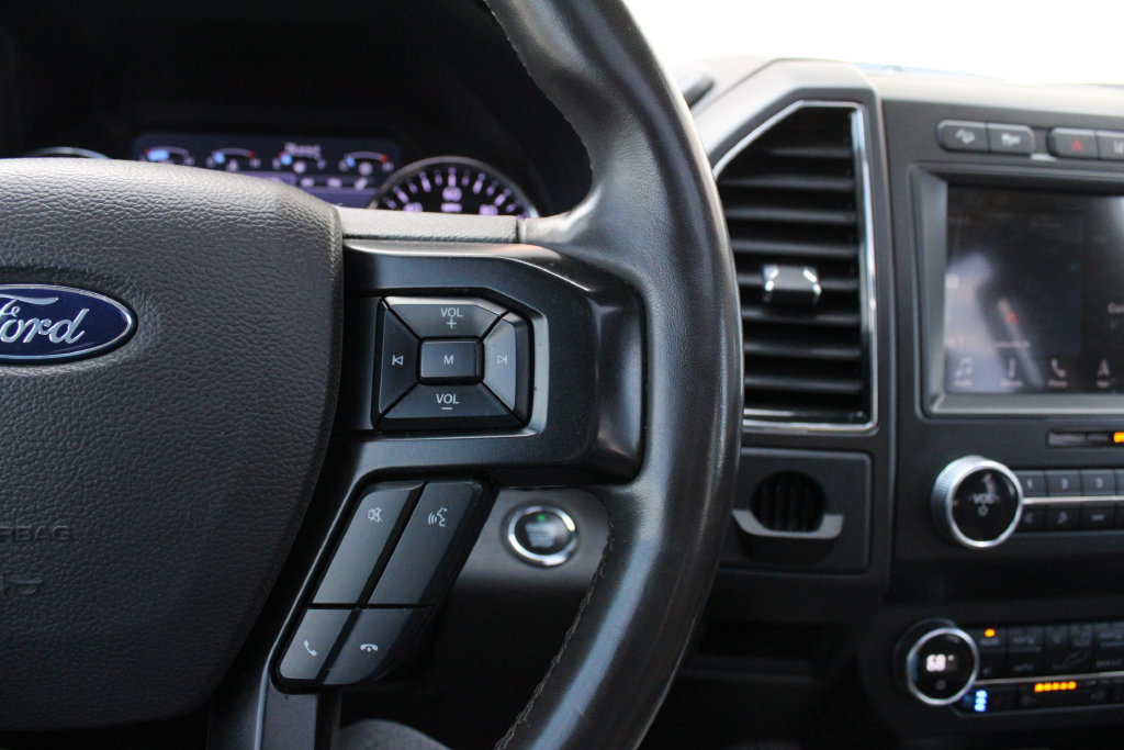 Used 2019 Ford Expedition Limited w/ Equipment Group 301A AWD/4WD image 14