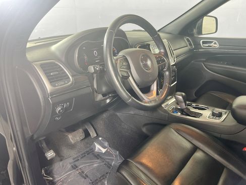 Used 2022 Jeep Grand Cherokee Limited image 9