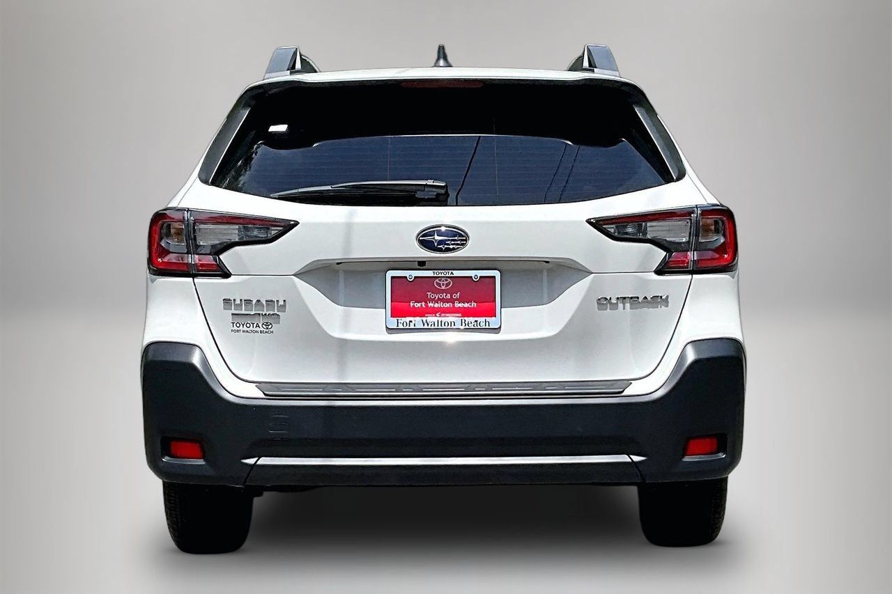 Used 2025 Subaru Outback AWD/4WD image 6