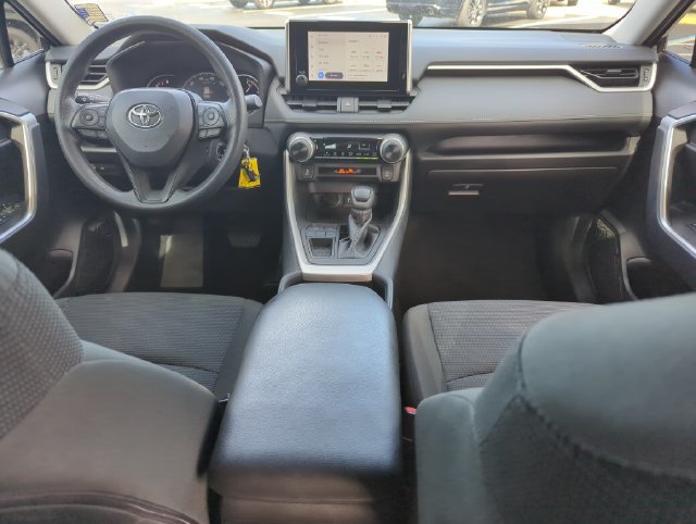 Used 2024 Toyota RAV4 LE FWD image 23