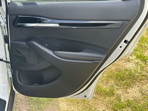 New 2026 Kia Seltos EX FWD image 16