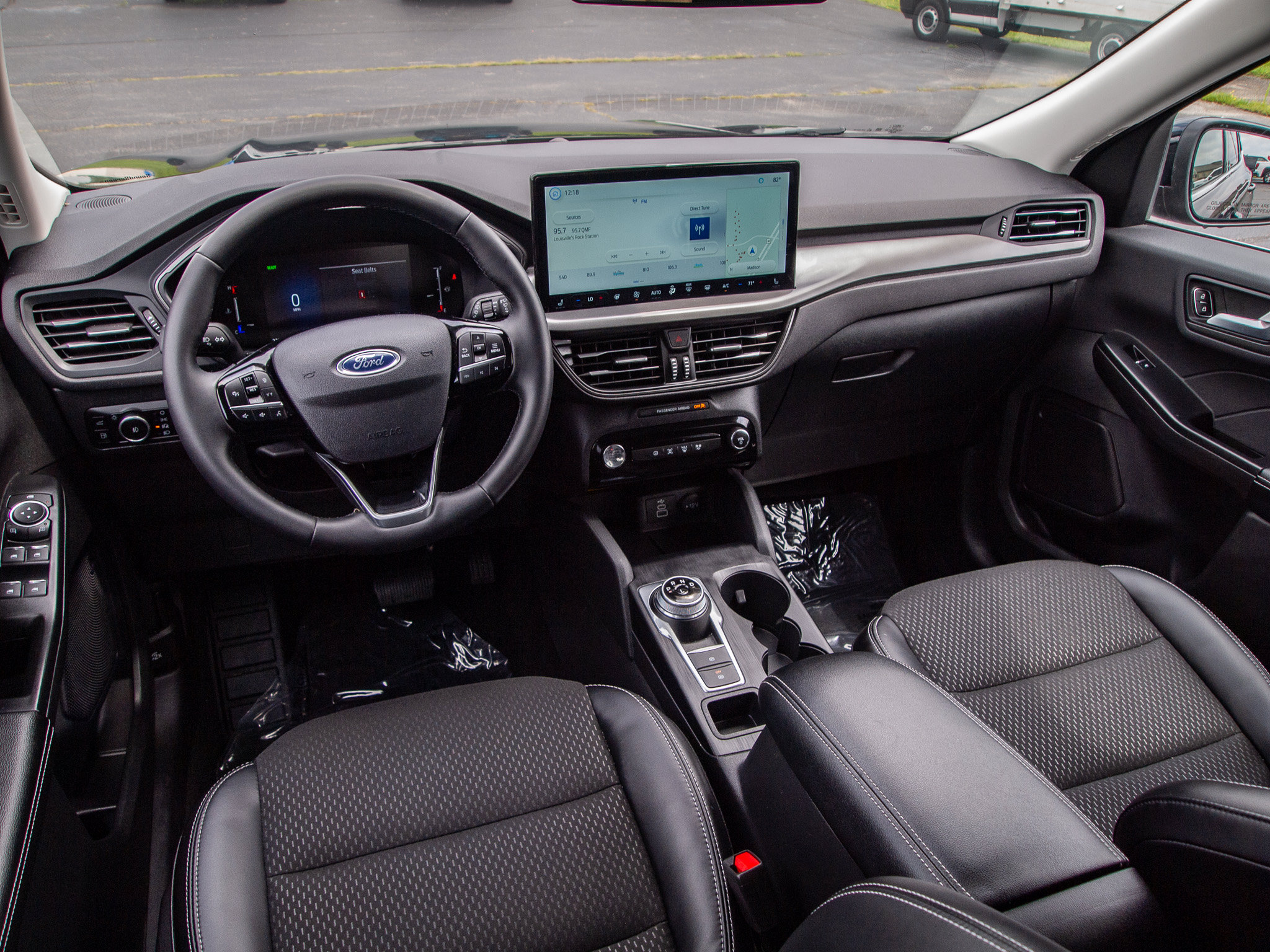 Used 2025 Ford Escape SE FWD image 26