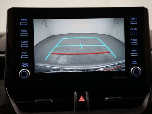 Used 2022 Toyota Corolla LE image 18