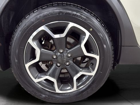 Used 2014 Subaru Crosstrek 2.0i Limited w/ Popular Package #2 image 38