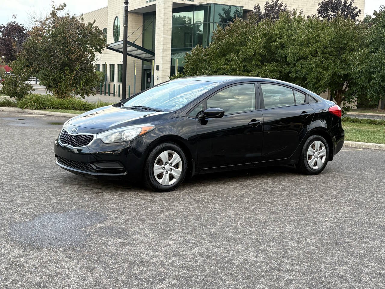 Used 2015 Kia Forte LX FWD image 5
