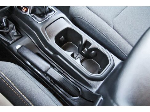 Used 2025 Jeep Wrangler Unlimited Sport AWD/4WD image 29