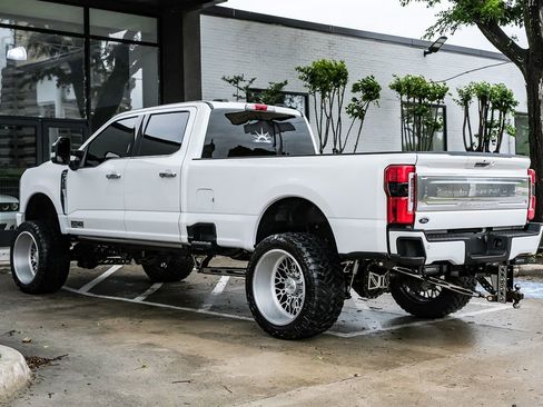 Used 2024 Ford F350 Platinum image 12