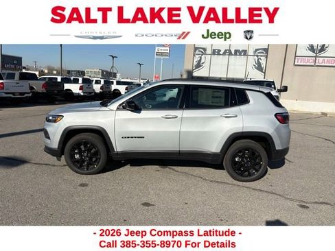 New 2026 Jeep Compass Latitude image 2