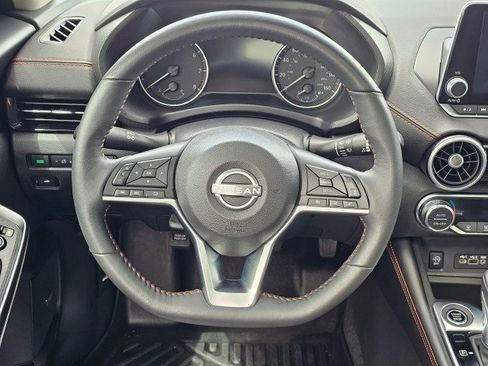 Used 2024 Nissan Sentra SR w/ SR Premium Package FWD image 25