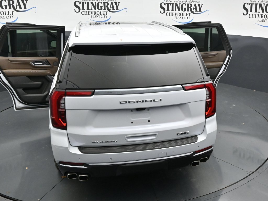 Used 2026 GMC Yukon Denali Ultimate w/ LPO, Floor Liner Package AWD/4WD image 35