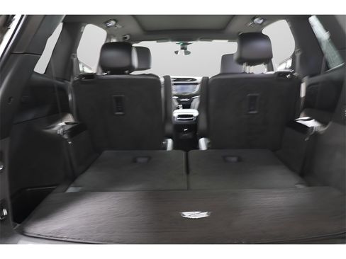 Used 2020 Cadillac XT6 Premium Luxury image 30
