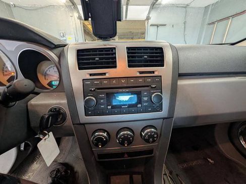 Used 2008 Dodge Avenger R/T FWD image 32