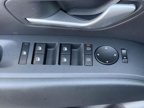 Certified 2026 Hyundai Tucson SE FWD image 18