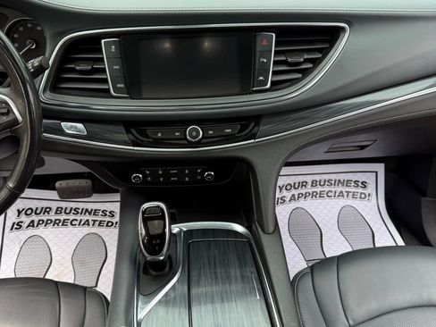 Used 2019 Buick Enclave Premium w/ Experience Buick Package image 30