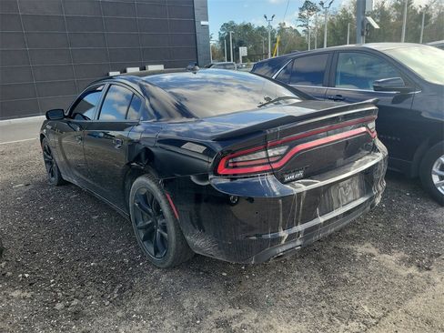 Used 2016 Dodge Charger R/T w/ Plus Group image 5