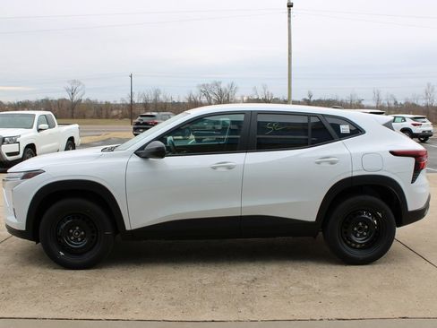 New 2026 Chevrolet Trax LS image 6