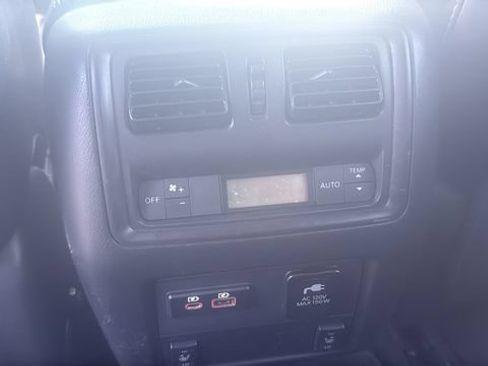 Used 2019 Nissan Pathfinder Platinum FWD image 26