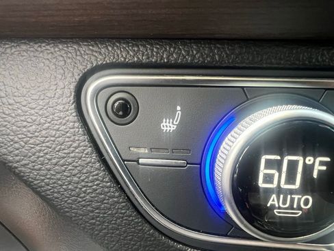 Used 2022 Audi Q5 2.0T Premium Plus w/ Premium Plus Package image 19