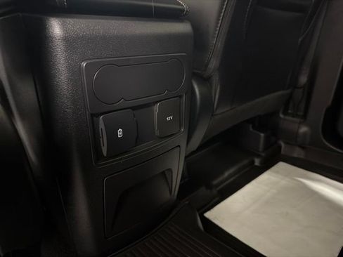 Used 2023 Ford Explorer XLT w/ Equipment Group 202A AWD/4WD image 30