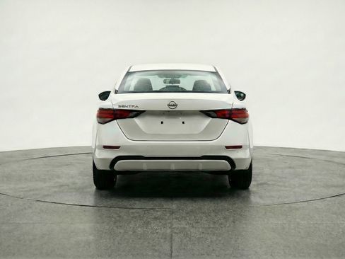 Used 2025 Nissan Sentra S image 7