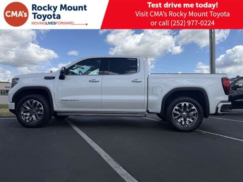 Used 2023 GMC Sierra 1500 Denali w/ Denali Reserve Package AWD/4WD image 4