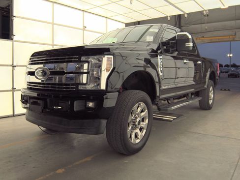 Used 2017 Ford F250 Lariat w/ Lariat Ultimate Package image 1