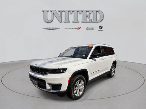 Used 2023 Jeep Grand Cherokee L Limited AWD/4WD image 6