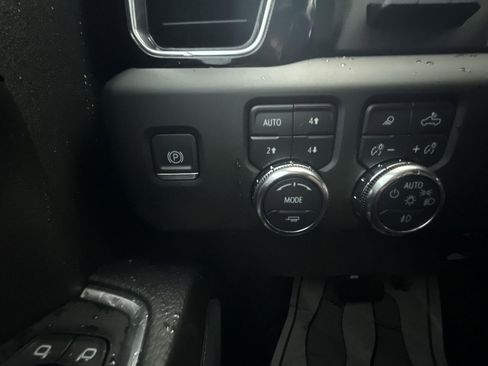 Certified 2024 GMC Sierra 2500 Denali w/ Denali Reserve Package image 24