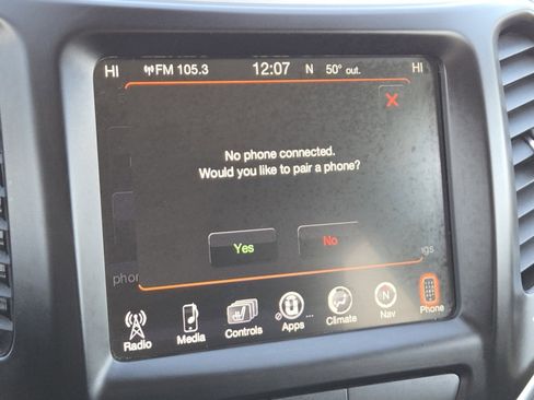 Used 2018 Jeep Cherokee Trailhawk w/ Cold Weather Group image 5