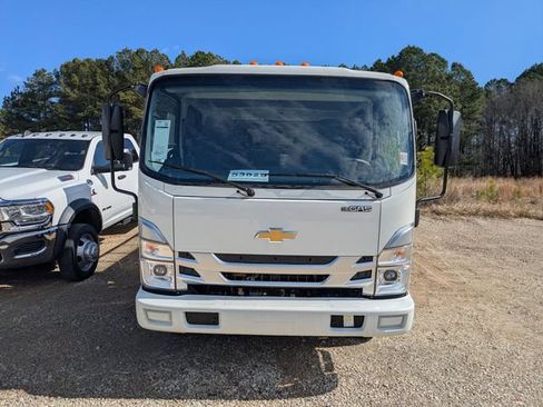 New 2026 Chevrolet Low Cab Forward RWD image 5