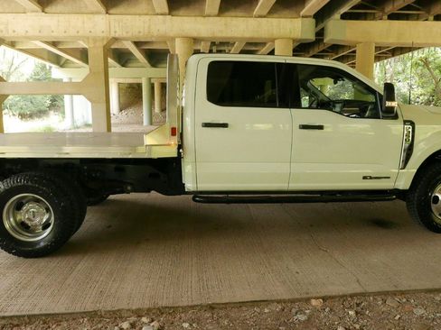 Used 2024 Ford F350 XLT w/ FX4 Off-Road Package AWD/4WD image 29