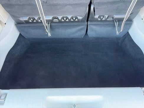 Used 2023 Chrysler Voyager LX image 40