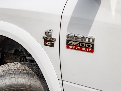 Used 2011 RAM 2500 Laramie w/ Protection Group AWD/4WD image 10