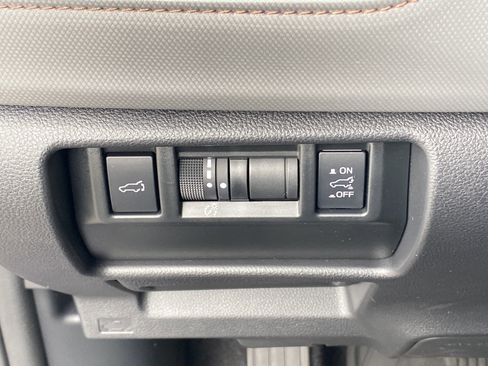 Used 2025 Subaru Forester Sport image 14