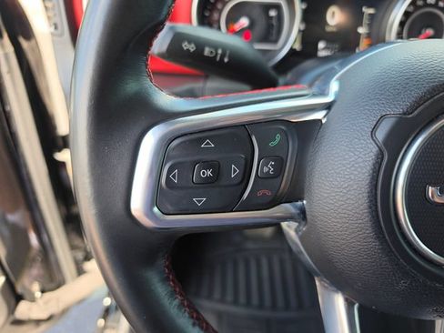 Used 2022 Jeep Gladiator Rubicon w/ LED Lighting Group AWD/4WD image 38