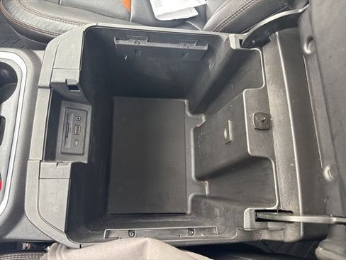 Used 2022 GMC Sierra 2500 AT4 w/ AT4 Premium Plus Package image 26