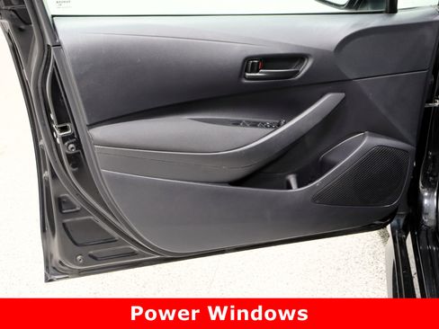 Used 2024 Toyota Corolla LE image 12