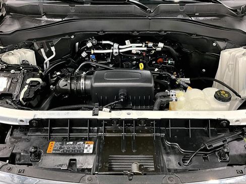 Used 2023 Ford Explorer XLT w/ Equipment Group 202A RWD image 11