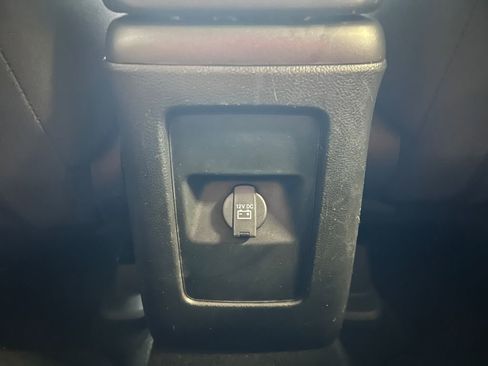 Used 2018 Dodge Journey SE w/ Connectivity Group FWD image 20