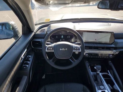 New 2025 Kia Telluride EX w/ EX Captain's Chair Package image 25