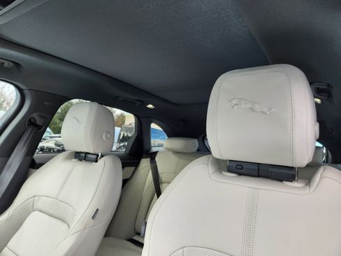 Used 2025 Jaguar F-PACE R-Dynamic S image 8