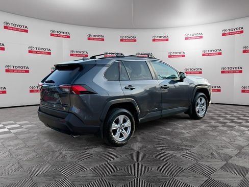 Certified 2021 Toyota RAV4 XLE w/ Convenience Package AWD/4WD image 5