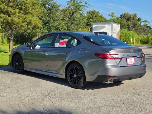 New 2026 Toyota Camry SE FWD image 4