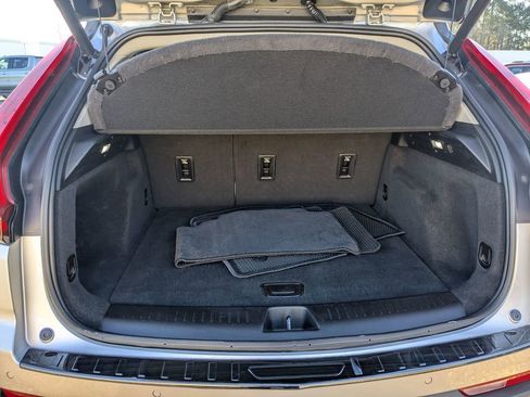 Certified 2021 Cadillac XT4 Premium Luxury w/ Driver Awareness Package image 23