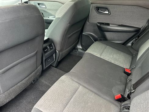 Certified 2021 Nissan Rogue SV AWD/4WD image 12
