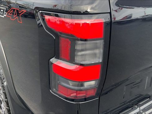 Used 2024 Nissan Frontier PRO-4X w/ Pro Convenience Package image 30