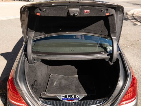 Used 2017 Mercedes-Benz S 550 4MATIC Sedan image 54