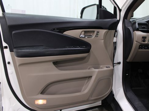 Used 2019 Honda Ridgeline RTL-E image 6